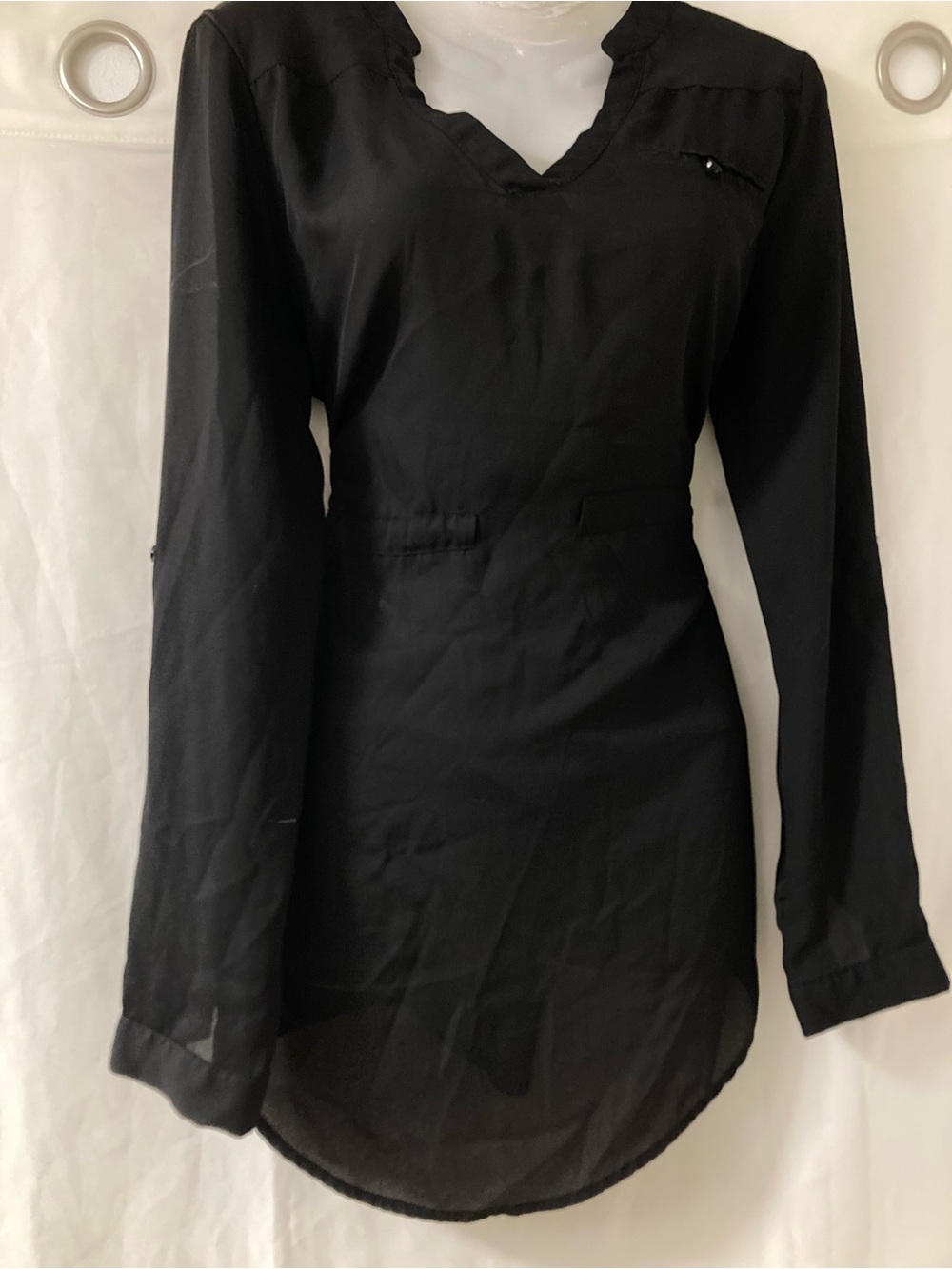 Trendsetter Black Long Sleeve Tunic Blouse Elastic Waist Roll Tab Sleeve Medium